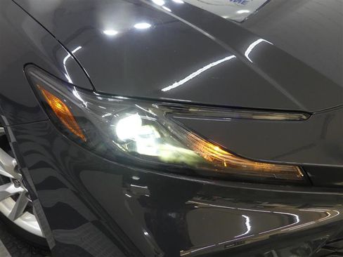 Used 2025 Toyota Camry LE w/ Convenience Package AWD/4WD image 15