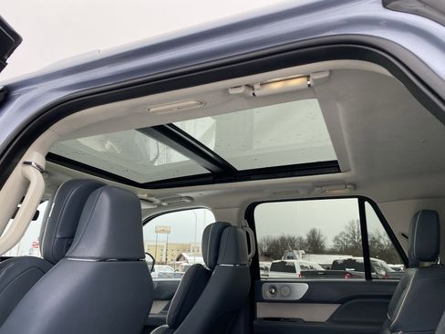 Used 2024 Lincoln Navigator L Black Label image 12