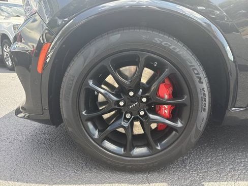 Used 2021 Dodge Durango SRT Hellcat w/ Technology Group AWD/4WD image 15