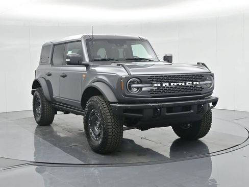 New 2025 Ford Bronco Badlands image 54