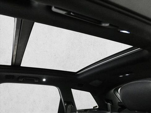 Used 2025 Audi Q7 3.0T Premium Plus image 20