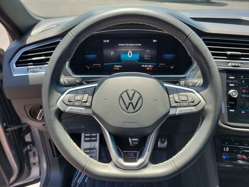 Used 2023 Volkswagen Tiguan SE R-Line FWD image 26
