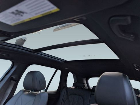 Used 2024 BMW X5 xDrive40i w/ Parking Assistance Package image 15