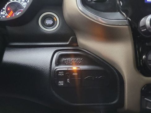 Used 2022 RAM 3500 Laramie image 31