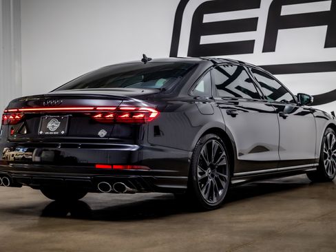 Used 2025 Audi S8 AWD/4WD image 29