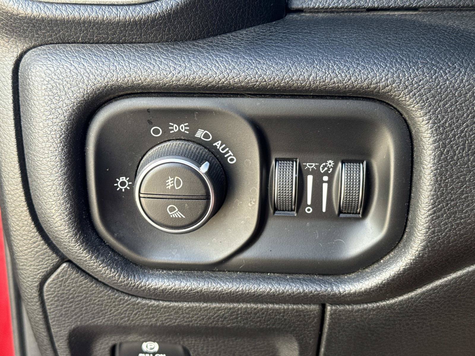 Used 2019 RAM 1500 Big Horn AWD/4WD image 20