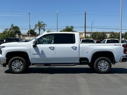 Used 2025 Chevrolet Silverado 2500 LTZ w/ LTZ Convenience Package AWD/4WD image 8