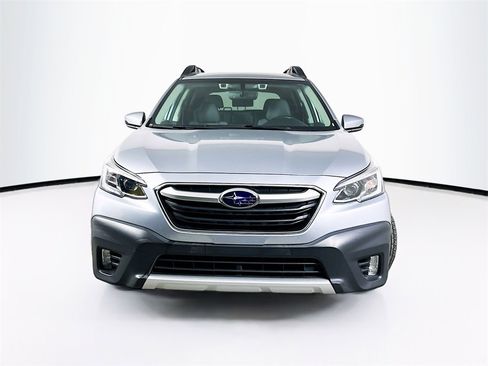 Used 2022 Subaru Outback Limited image 5