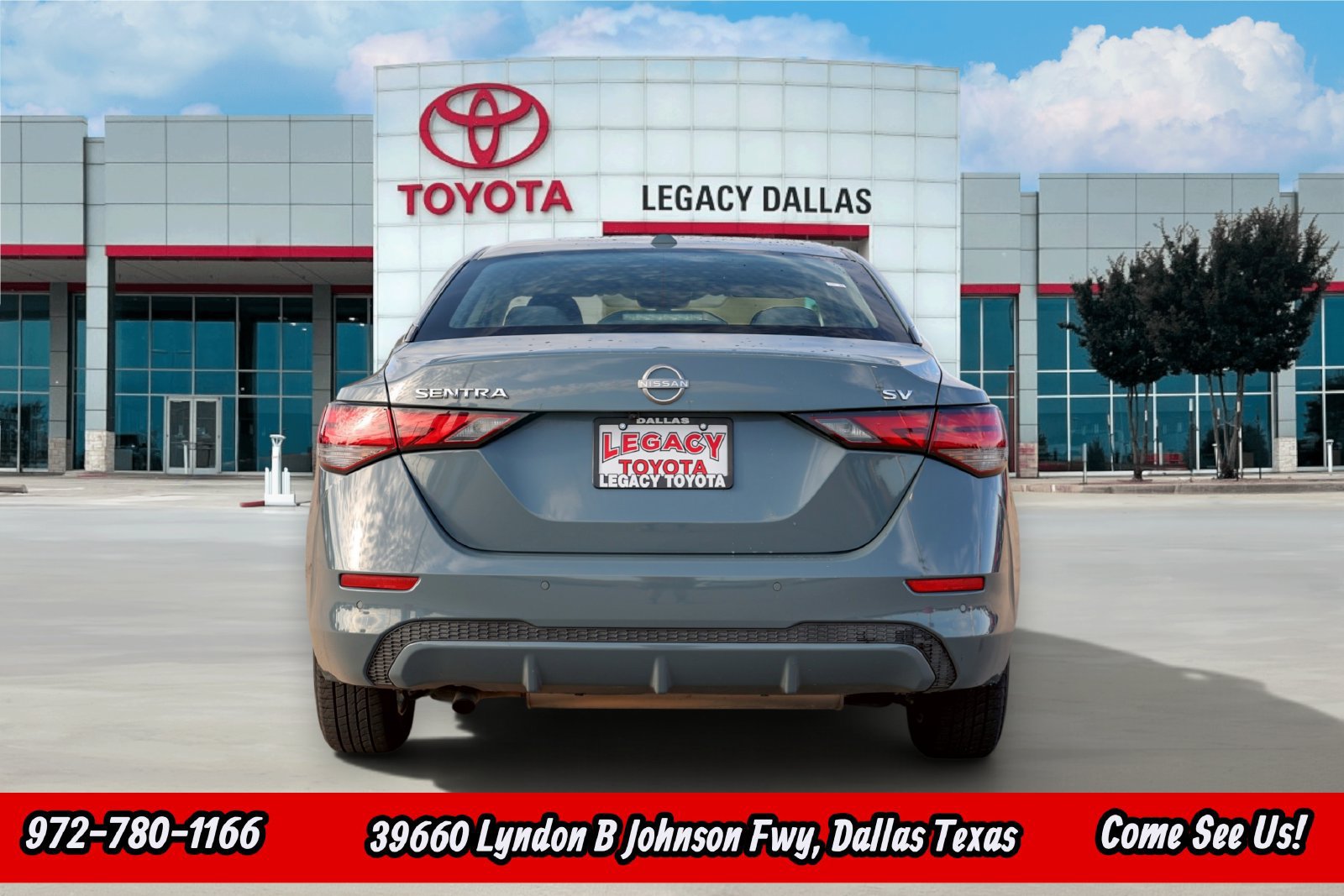 Used 2024 Nissan Sentra SV FWD image 8