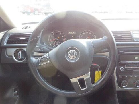 Used 2014 Volkswagen Passat 1.8T Wolfsburg Edition image 45