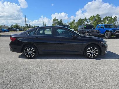 Used 2025 Volkswagen Jetta SE
