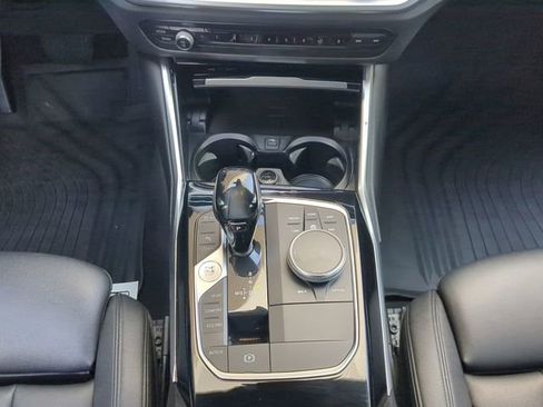 Used 2019 BMW 330i Sedan w/ Convenience Package image 19