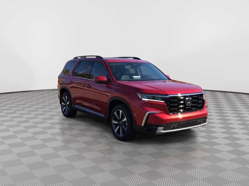 New 2025 Honda Pilot Elite image 2