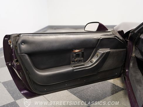Used 1992 Chevrolet Corvette Coupe image 37