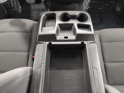 Used 2024 Chevrolet Silverado 1500 LT AWD/4WD image 18