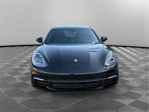 Used 2018 Porsche Panamera 4S image 8