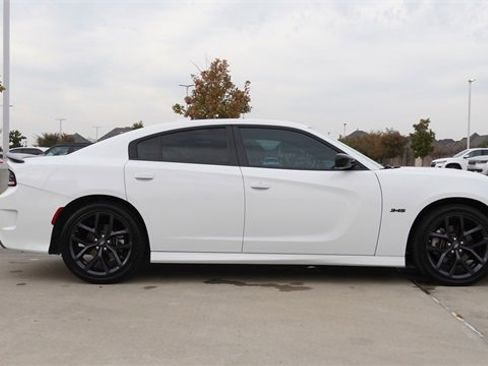 Used 2023 Dodge Charger R/T w/ Blacktop Package image 10