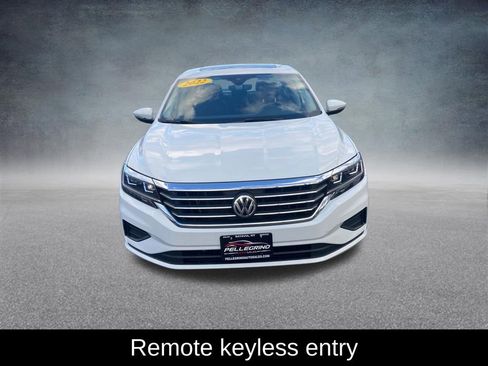 Used 2022 Volkswagen Passat 2.0T SE image 10