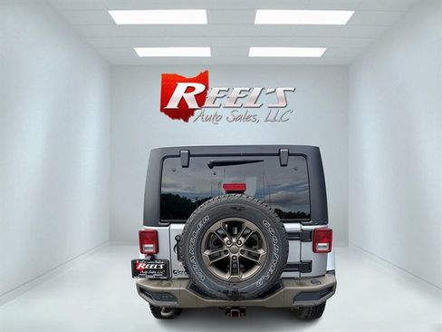 Used 2016 Jeep Wrangler Unlimited Sahara AWD/4WD image 31
