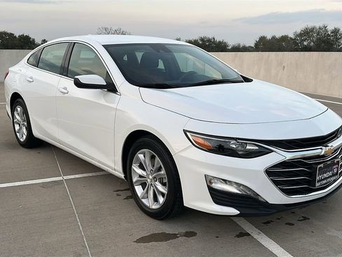 Used 2024 Chevrolet Malibu LT image 14