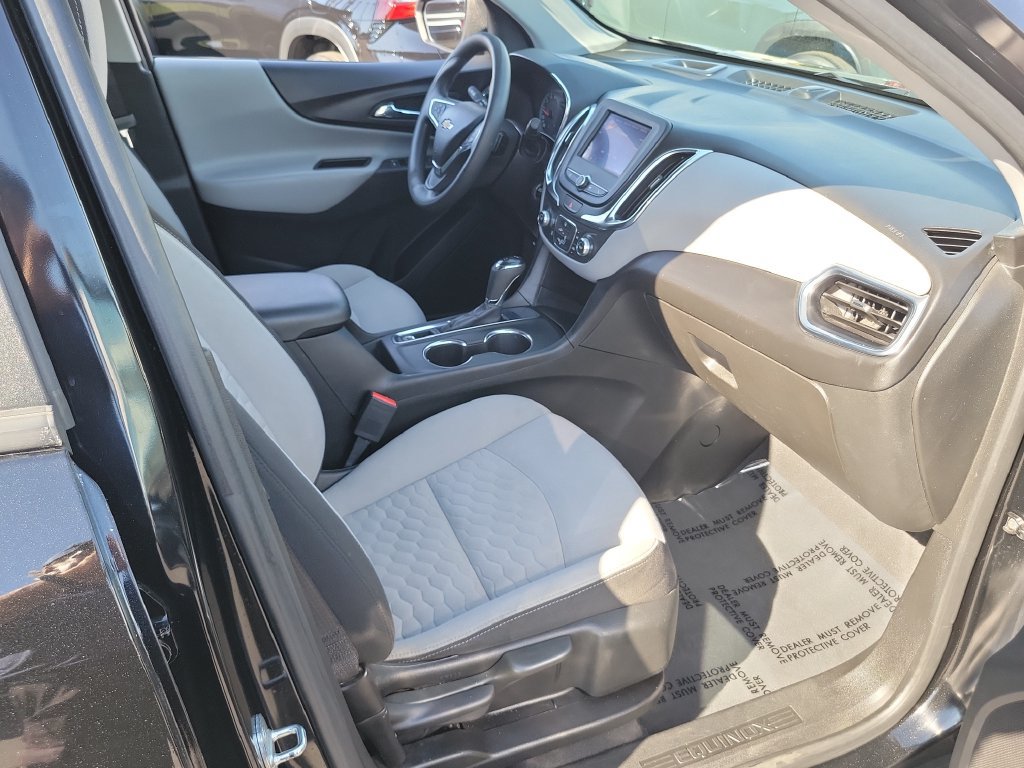Used 2021 Chevrolet Equinox LS FWD image 16