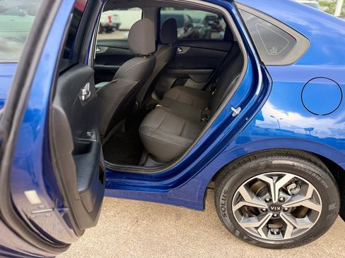 Used 2021 Kia Forte LXS image 5