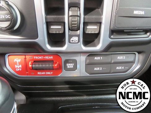 Used 2018 Jeep Wrangler Unlimited Rubicon image 29