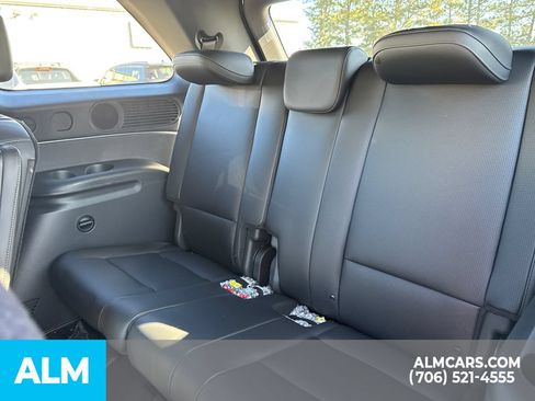 Used 2026 Hyundai Palisade Calligraphy FWD image 17