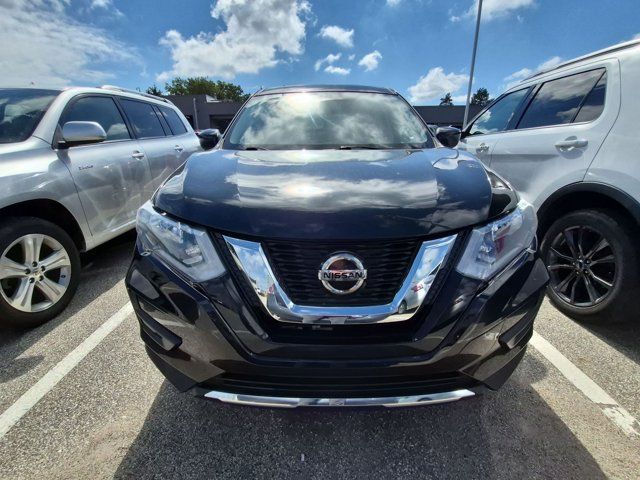 Used 2018 Nissan Rogue S AWD/4WD image 2