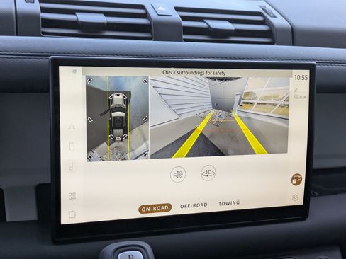 Used 2025 Land Rover Defender 110 S image 23