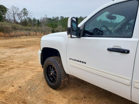 Used 2011 Chevrolet Silverado 1500 LT w/ All-Star Edition image 19
