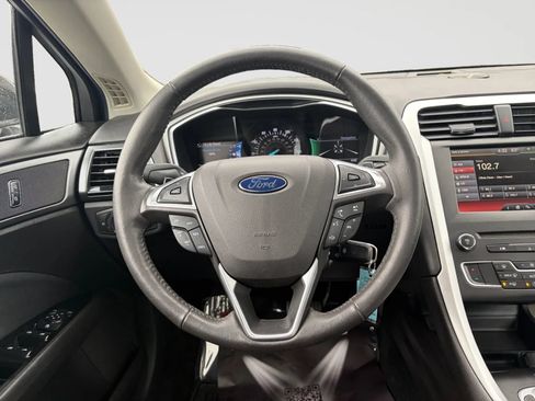 Used 2016 Ford Fusion SE AWD/4WD image 26