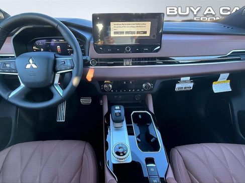 New 2026 Mitsubishi Outlander SEL image 5