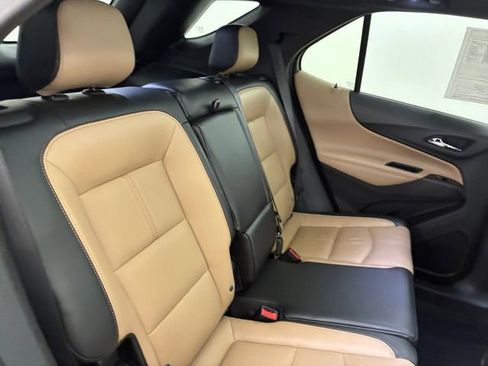 Used 2024 Chevrolet Equinox Premier image 16