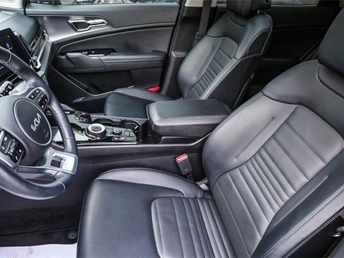 Used 2023 Kia Sportage SX Prestige image 16