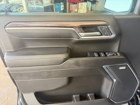 Used 2024 Chevrolet Silverado 1500 LTZ AWD/4WD image 12