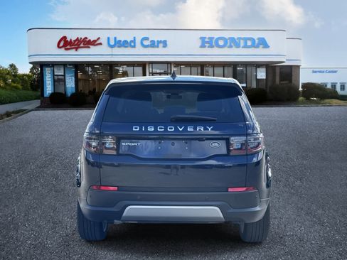Used 2022 Land Rover Discovery Sport SE image 4
