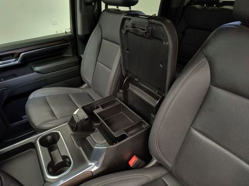 Used 2024 GMC Sierra 2500 SLT w/ SLT Premium Package AWD/4WD image 29