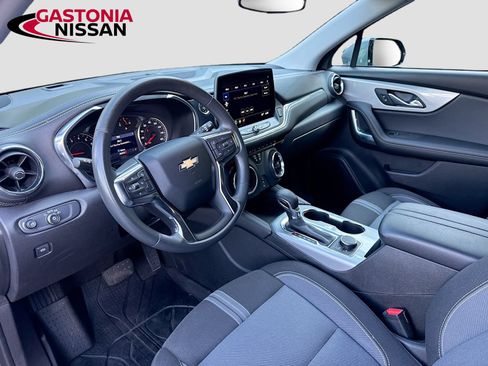 Used 2023 Chevrolet Blazer LT w/ Driver Confidence Package FWD image 11