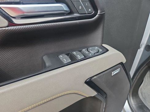 Used 2025 Chevrolet Silverado 2500 ZR2 AWD/4WD image 23