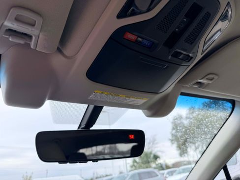 Used 2022 Subaru Outback Limited XT w/ Popular Package #2 image 17