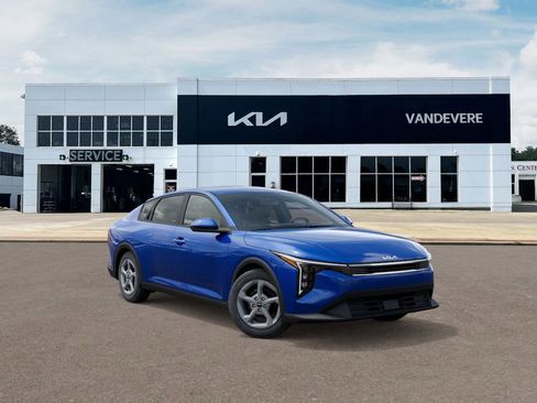 New 2025 Kia K4 LX image 8