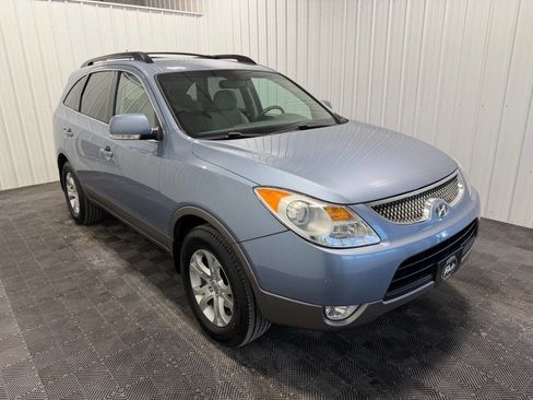 Used 2010 Hyundai Veracruz GLS image 3
