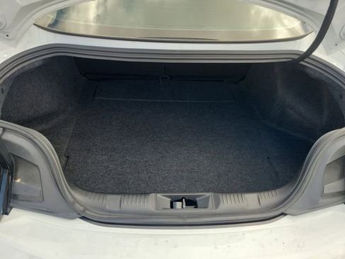 Used 2025 Ford Mustang Coupe image 7