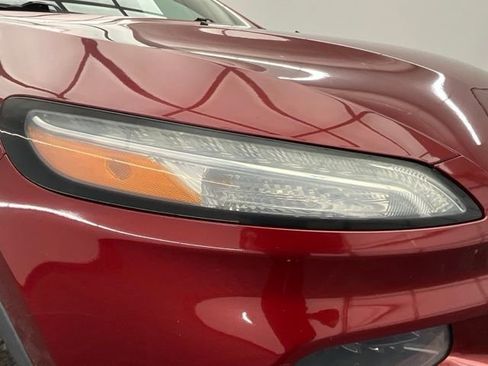 Used 2014 Jeep Cherokee Limited w/ Luxury Group image 22