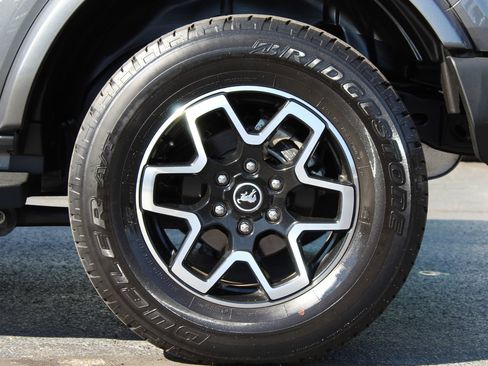 Used 2022 Ford Bronco Outer Banks image 24