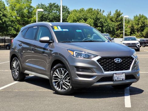 Used 2021 Hyundai Tucson SEL FWD image 2