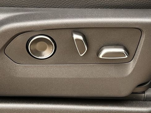 New 2026 GMC Yukon Denali w/ Denali Reserve Package image 26