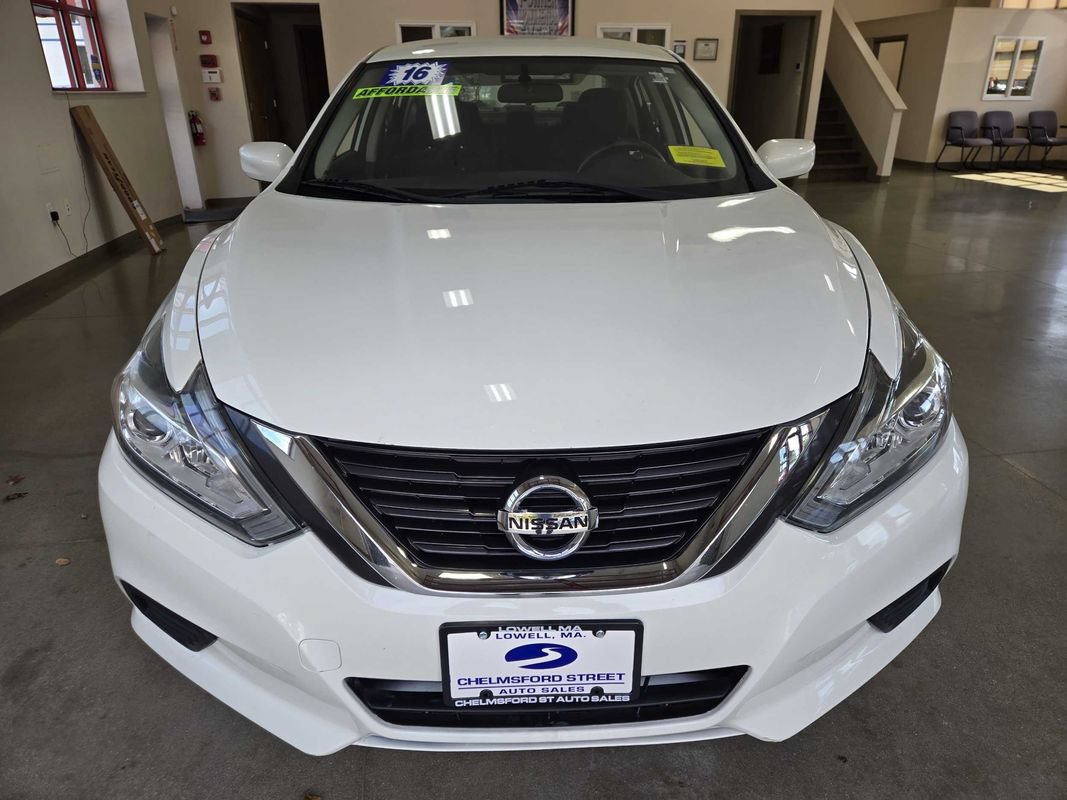 Used 2016 Nissan Altima 2.5 S w/ Power Driver Seat Package FWD image 3