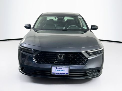 Used 2023 Honda Accord EX image 2